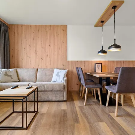 Luxus View